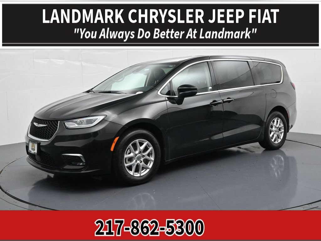 Used 2023 Chrysler Pacifica Touring-L FWD image 1