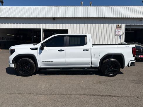 Used 2024 GMC Sierra 1500 Pro w/ Graphite Edition AWD/4WD image 6