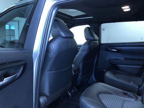 Certified 2025 Toyota Highlander XSE AWD/4WD image 19