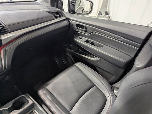 Used 2023 Honda Odyssey Sport image 8