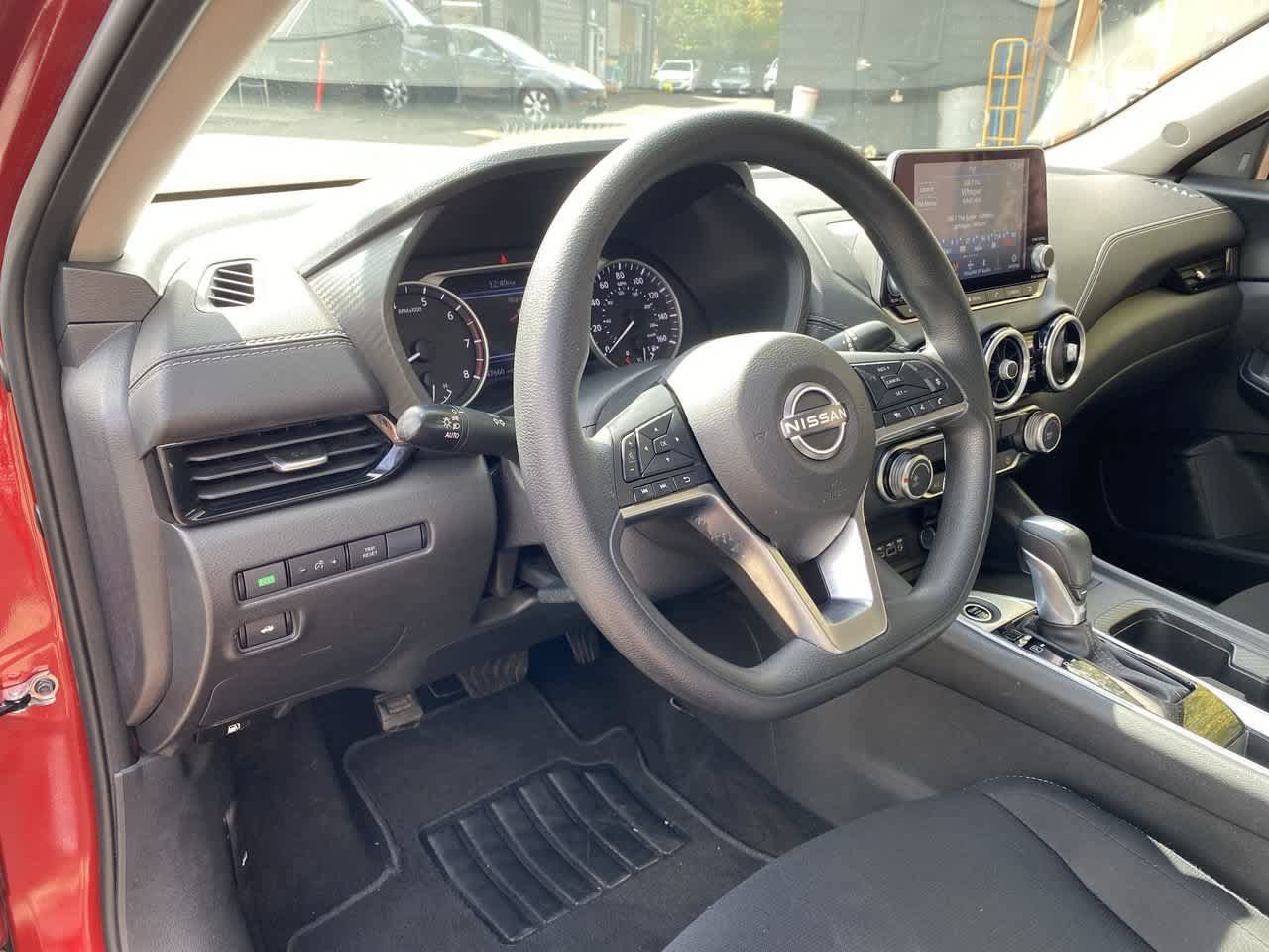 Used 2024 Nissan Sentra SV FWD image 2
