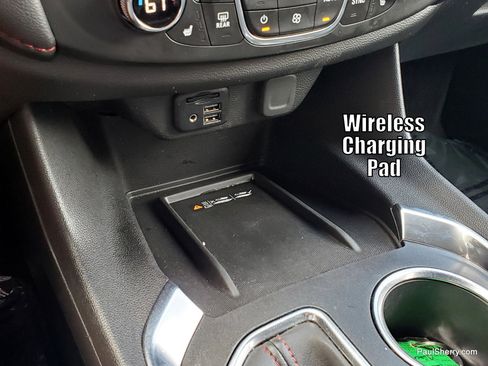 Used 2022 Chevrolet Traverse RS FWD image 39