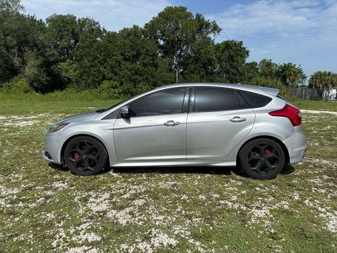 Used 2014 Ford Focus ST FWD image 2