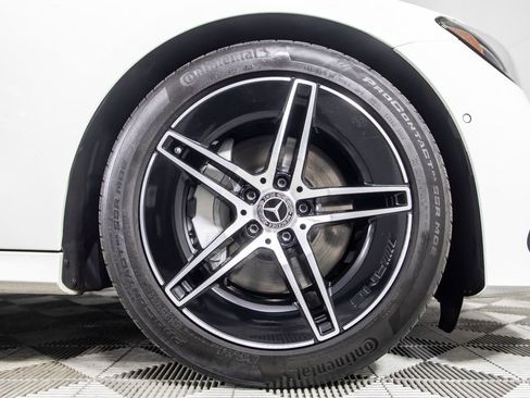 Used 2024 Mercedes-Benz E 350 4MATIC Sedan image 40