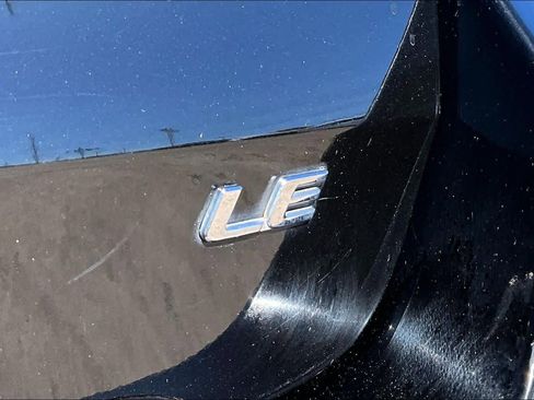 Used 2011 Toyota Sienna LE image 10