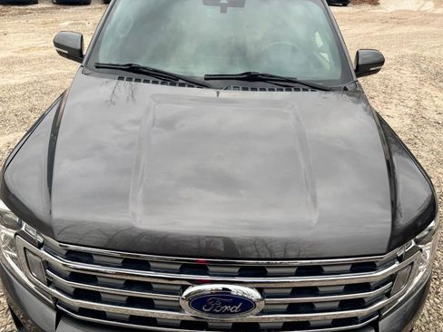 Used 2021 Ford Expedition XLT image 16