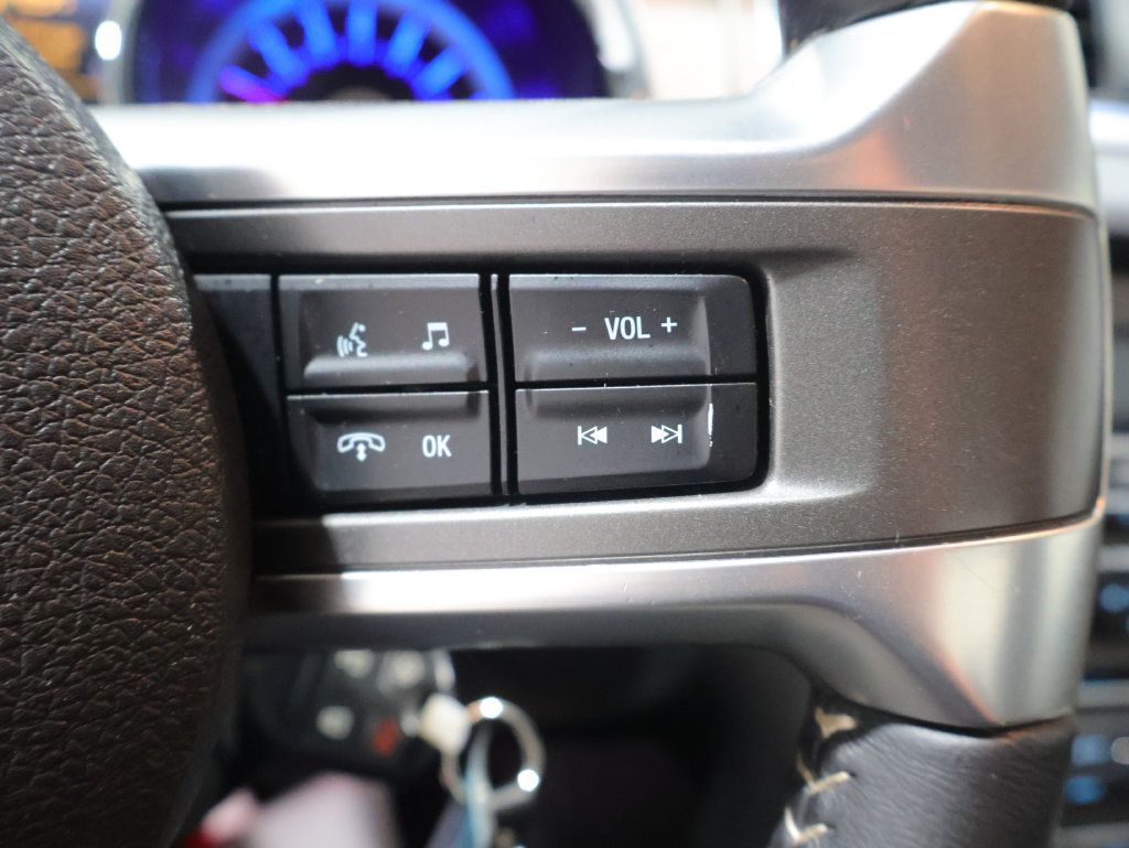 Used 2013 Ford Mustang Premium RWD image 27