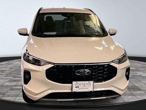 Used 2023 Ford Escape ST-Line Select w/ Tech Pack #2 image 3