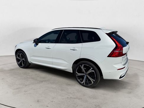Certified 2024 Volvo XC60 B5 Ultimate w/ Protection Package Premier AWD/4WD image 4