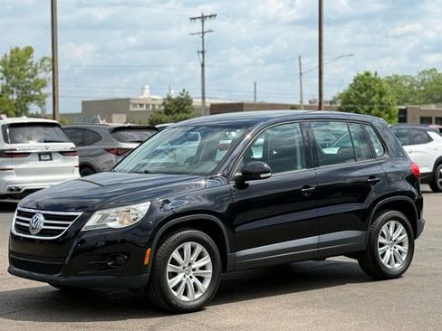 Used 2010 Volkswagen Tiguan SE AWD/4WD image 28