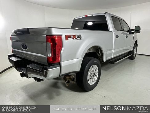 Used 2017 Ford F250 XLT w/ FX4 Off-Road Package image 8