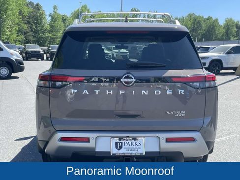 Used 2025 Nissan Pathfinder Platinum AWD/4WD image 7