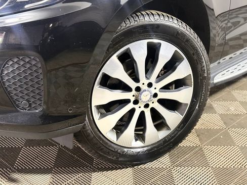 Used 2017 Mercedes-Benz GLS 450 4MATIC image 2