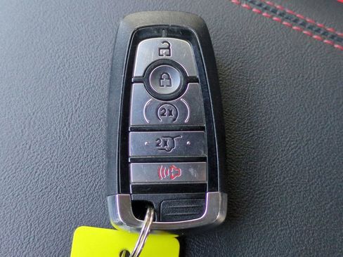 Used 2025 Ford Explorer ST-Line image 33