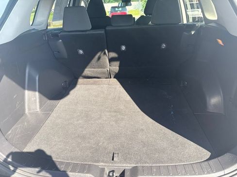 Used 2020 Toyota RAV4 XLE FWD image 15