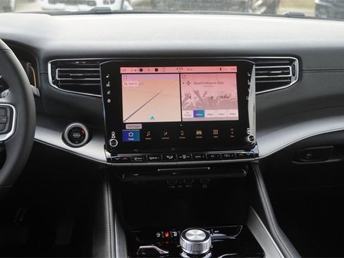 New 2025 Jeep Wagoneer L Series II w/ Premium Group I image 18