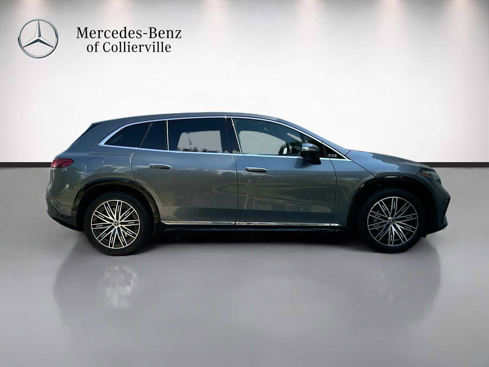 Certified 2023 Mercedes-Benz EQS 580 4MATIC SUV image 4