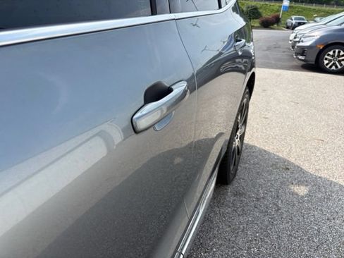 Used 2019 Volvo XC60 T5 Inscription w/ Protection Package AWD/4WD image 19
