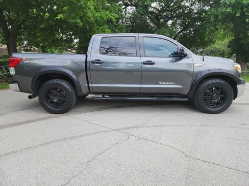 Used 2013 Toyota Tundra 2WD CrewMax w/ Tow Pkg image 14