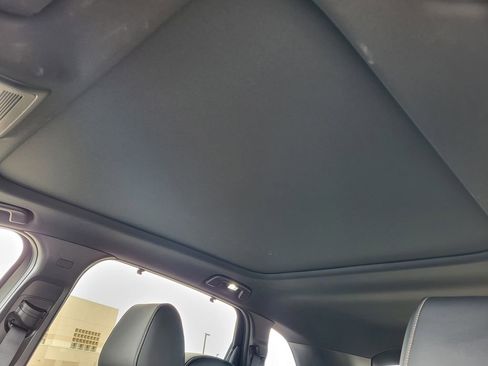 Used 2025 MAZDA CX-70 Plug-In Hybrid w/ Premium Plus image 14