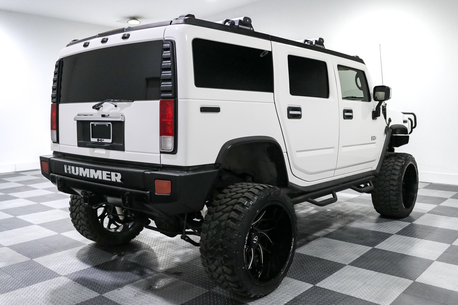 Used 2005 HUMMER H2 w/ Preferred Equipment Group AWD/4WD image 7