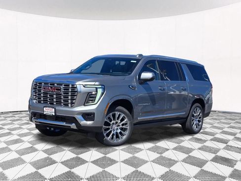 New 2026 GMC Yukon XL Denali w/ Denali Reserve Package AWD/4WD image 2
