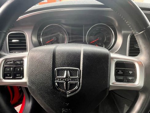 Used 2013 Dodge Charger SXT image 32