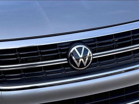 Used 2024 Volkswagen Jetta S image 29