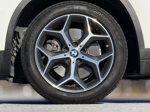 Used 2018 BMW X1 sDrive28i image 17