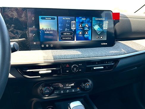 New 2026 Nissan Kicks SV w/ Interior Electronics Package FWD image 21