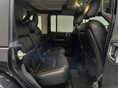 Used 2019 Jeep Wrangler Unlimited Rubicon AWD/4WD image 30