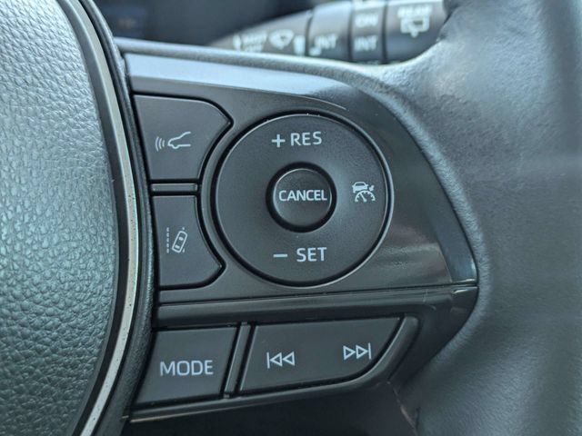 Used 2022 Toyota Corolla Cross LE w/ Moonroof Package FWD image 25