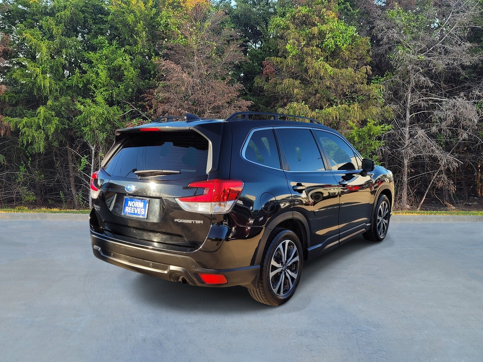 Used 2022 Subaru Forester Limited AWD/4WD image 17