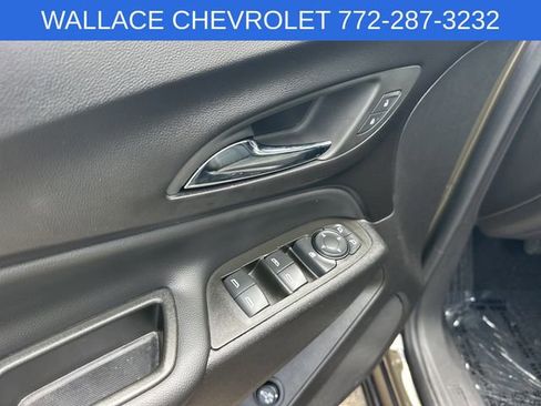 Used 2024 Chevrolet Equinox LT w/ LPO, Floor Liner Package FWD image 19