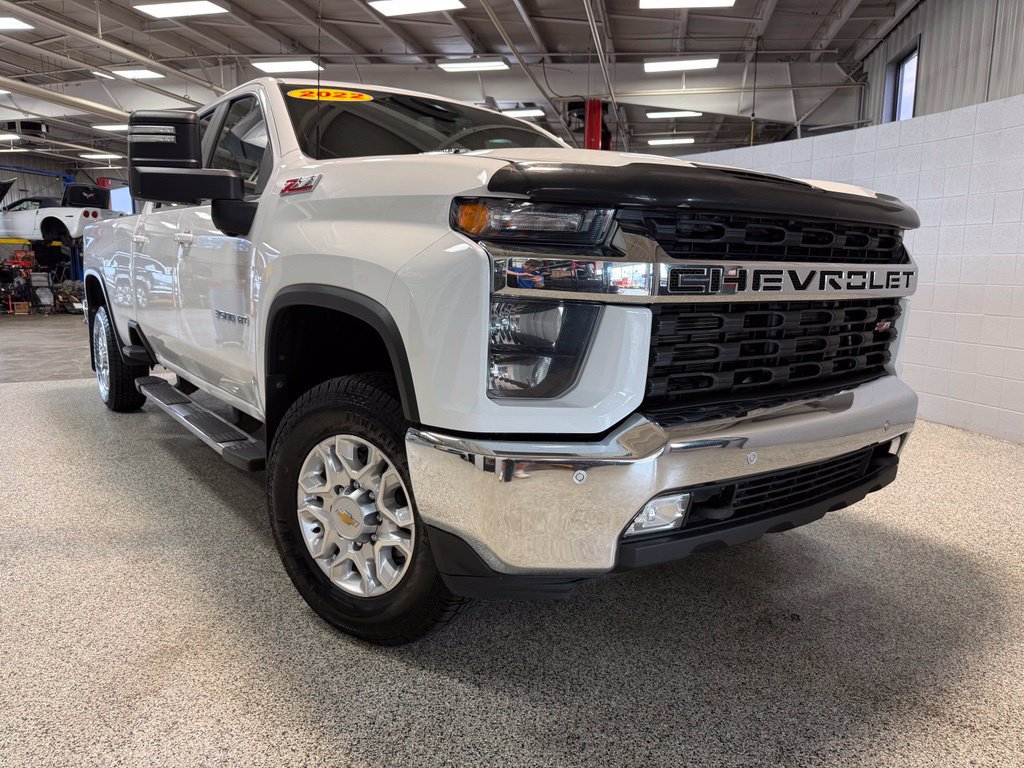 Used 2022 Chevrolet Silverado 3500 LT w/ True North Edition AWD/4WD image 1