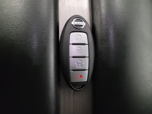 Used 2018 Nissan Murano SV FWD image 32