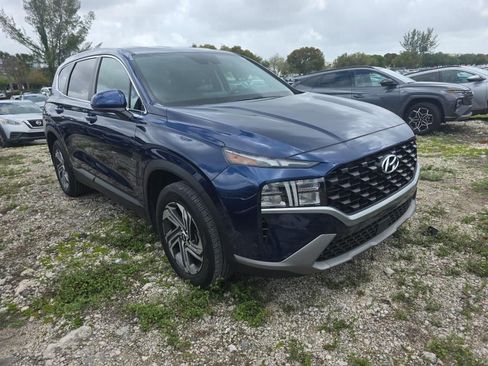 Used 2023 Hyundai Santa Fe SE image 1