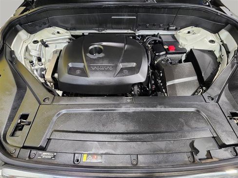 Used 2017 Volvo XC90 T6 Inscription w/ Vision Package image 31