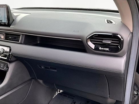 Certified 2024 Honda Pilot Touring image 19