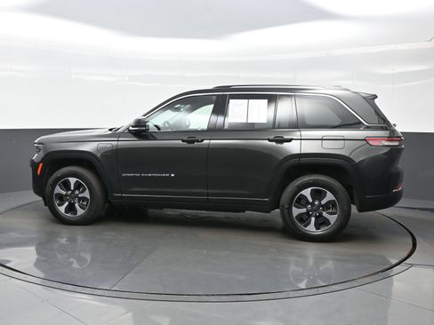 Used 2023 Jeep Grand Cherokee 4WD 4xe w/ Luxury Tech Group II image 4
