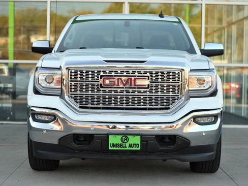 Used 2018 GMC Sierra 1500 SLT w/ SLT Premium Package image 2