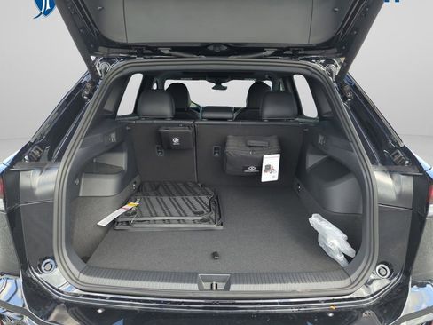 New 2026 Volkswagen Tiguan SE R-Line image 19