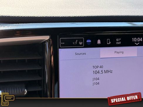 Used 2024 Chrysler Pacifica Touring-L image 22