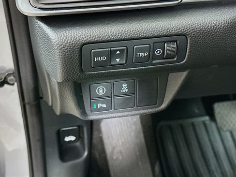Used 2019 Honda Accord Touring image 17