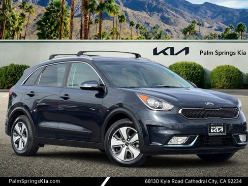 Used 2018 Kia Niro EX image 1
