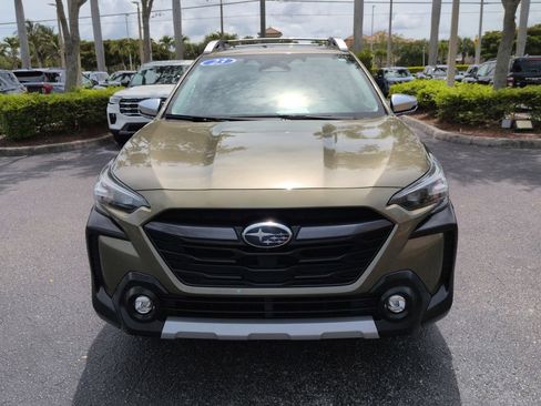 Used 2023 Subaru Outback Touring AWD/4WD image 9