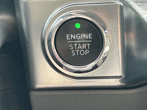 Used 2023 Ford F150 Lariat AWD/4WD image 30