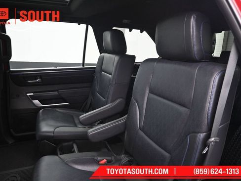 Used 2023 Toyota Sequoia Platinum AWD/4WD image 31
