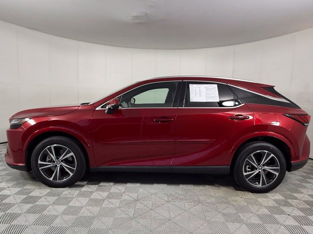 Used 2023 Lexus RX 350 w/ Accessory Package (2T) AWD/4WD image 3