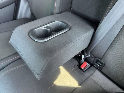 Used 2025 Honda CR-V Sport image 11
